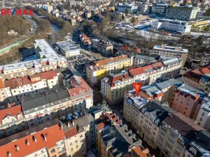 Pronájem bytu 2+kk, Karlovy Vary, K. Čapka, 42 m2