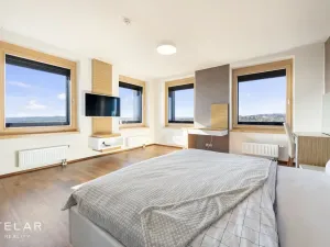 Pronájem atypického bytu, Brno - Štýřice, Pražákova, 332 m2