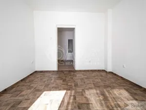 Pronájem bytu 1+1, Praha - Kbely, Semilská, 30 m2