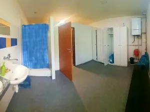 Pronájem skladu, Tachlovice, 1050 m2