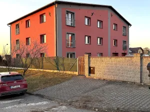 Prodej garážového stání, Orlová, 14 m2