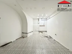 Pronájem obchodního prostoru, Brno - Brno-město, Minoritská, 26 m2