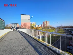 Pronájem bytu 1+kk, Praha - Černý Most, Doležalova, 33 m2