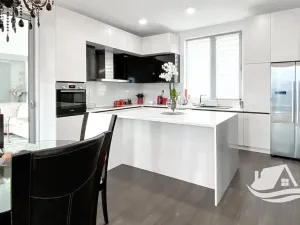 Prodej vily, Kumbor, Černá Hora, 320 m2