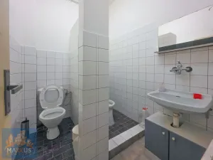 Pronájem výrobních prostor, Hostomice, Tyršovo náměstí, 220 m2
