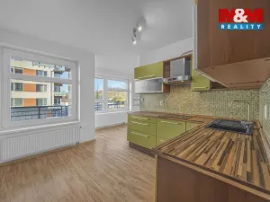 Prodej bytu 1+kk, Hradec Králové, Rybova, 41 m2