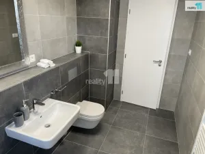 Prodej bytu 2+kk, Praha - Malešice, Azzoniho, 113 m2