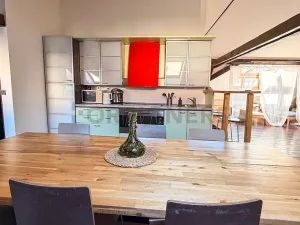 Pronájem půdního prostoru, Praha - Smíchov, Staropramenná, 100 m2