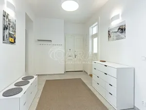 Pronájem bytu 2+1, Praha - Vinohrady, Lužická, 74 m2