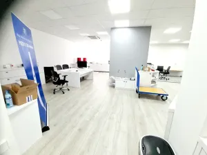 Pronájem obchodního prostoru, Praha - Libeň, Pod bání, 226 m2