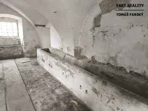 Pronájem garáže, Býčkovice, 100 m2