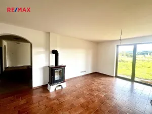 Prodej rodinného domu, Bánov, 197 m2