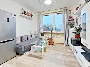 Prodej bytu 3+kk, Praha - Kamýk, Cholupická, 46 m2
