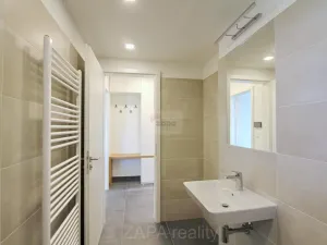 Pronájem bytu 2+kk, Praha - Bohnice, Pekařova, 44 m2