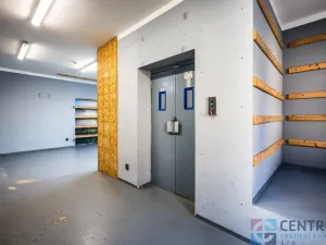 Prodej obchodního prostoru, Liberec - Liberec XV-Starý Harcov, Svobody, 176 m2