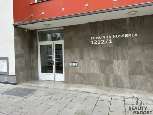 Pronájem garážového stání, Olomouc, Edmunda Husserla, 15 m2