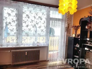 Pronájem bytu 3+1, Chomutov, Bezručova, 85 m2