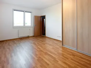 Pronájem bytu 3+kk, Praha - Strašnice, Zvěřinova, 85 m2