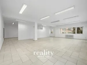 Pronájem obchodního prostoru, Jihlava, Žižkova, 145 m2