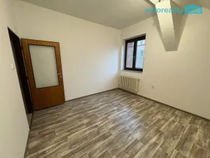 Pronájem bytu 3+1, Mariánské Lázně - Hamrníky, třída Vítězství, 70 m2