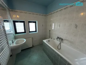 Pronájem bytu 3+1, Mariánské Lázně - Hamrníky, třída Vítězství, 70 m2