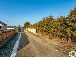 Prodej pozemku pro bydlení, Strašov, 921 m2