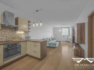Pronájem bytu 2+kk, Praha - Prosek, Kytlická, 53 m2