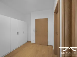 Pronájem bytu 2+kk, Praha - Prosek, Kytlická, 53 m2