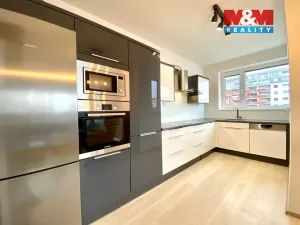 Pronájem bytu 3+kk, Zlín, Zelinova, 75 m2