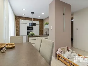 Prodej bytu 2+kk, Ostrava, Vrázova, 79 m2