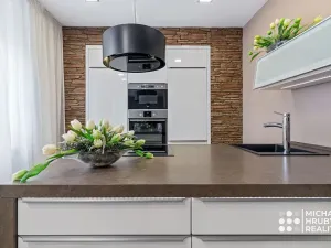 Prodej bytu 2+kk, Ostrava, Vrázova, 79 m2