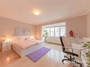 Pronájem bytu 3+kk, Praha - Vinohrady, Uruguayská, 98 m2