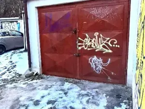 Prodej garáže, Praha, Družstevní ochoz, 18 m2