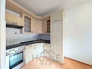 Prodej bytu 1+kk, Praha - Vysočany, Poděbradská, 34 m2