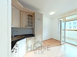 Prodej bytu 1+kk, Praha - Vysočany, Poděbradská, 34 m2
