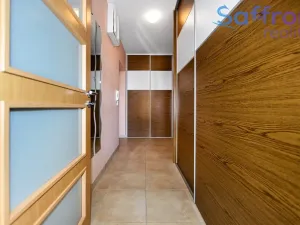 Pronájem bytu 2+kk, Plzeň, Znojemská, 52 m2