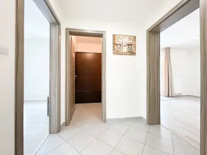 Pronájem bytu 2+kk, Praha - Holešovice, Na Maninách, 65 m2