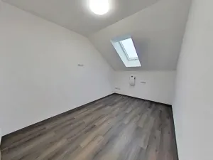 Pronájem bytu 3+1, Štoky, 97 m2