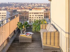 Pronájem bytu 4+kk, Praha - Vysočany, Pod Harfou, 82 m2