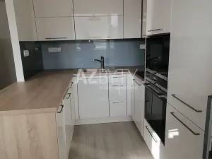 Pronájem bytu 2+kk, Praha - Bohnice, Toruňská, 68 m2