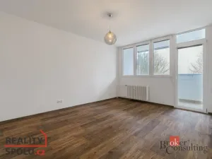 Pronájem bytu 2+1, Karlovy Vary - Drahovice, Maďarská, 61 m2