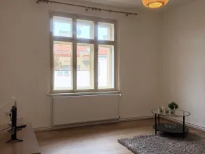 Pronájem bytu 2+1, Karlovy Vary, Kvapilova, 66 m2