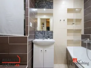 Pronájem bytu 2+kk, Ostrava - Moravská Ostrava, Živičná, 51 m2