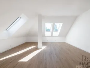 Prodej bytu 4+kk, Ostopovice, B. Němcové, 170 m2