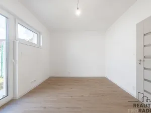 Prodej bytu 4+kk, Ostopovice, B. Němcové, 90 m2