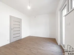 Prodej bytu 4+kk, Ostopovice, B. Němcové, 90 m2