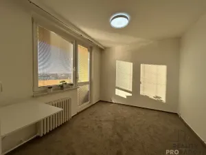 Pronájem bytu 2+1, Hodonín, nám. Osvobození, 55 m2