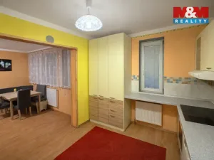 Prodej bytu 3+kk, Pečky, V Kaštánkách, 71 m2