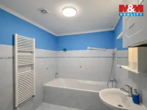 Prodej bytu 3+kk, Pečky, V Kaštánkách, 71 m2