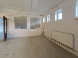 Pronájem výrobních prostor, Židlochovice, Žerotínovo nábřeží, 985 m2